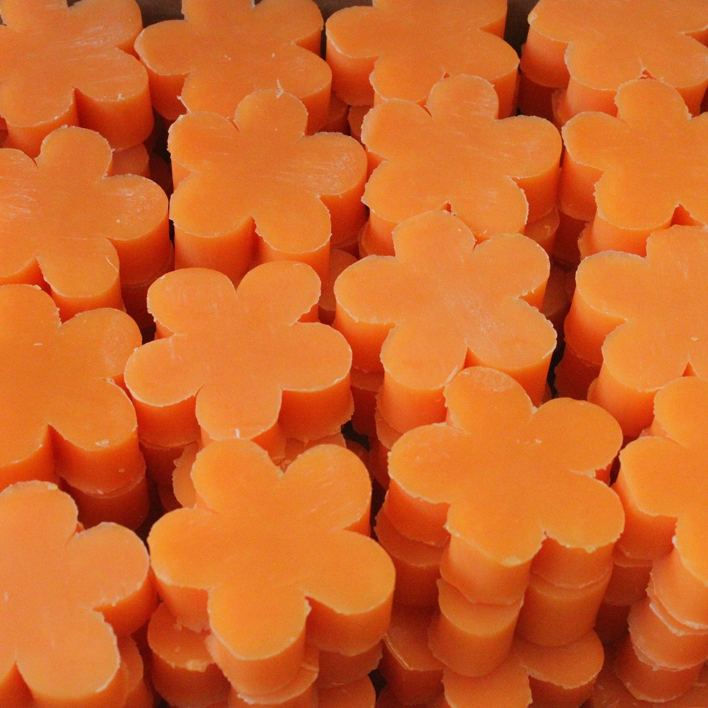 10 savons invités à la fleur de calendula