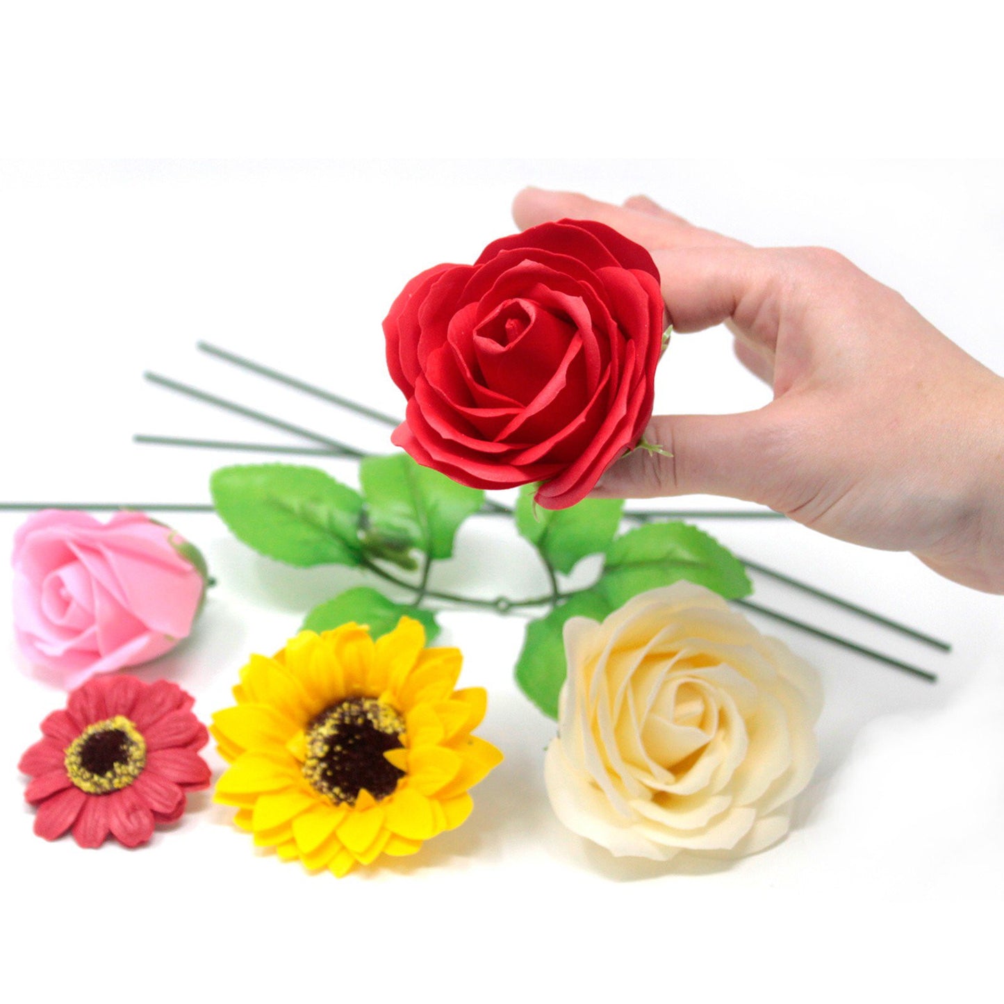 Seifenblumen-Bastelarbeiten - Nelken - Creme