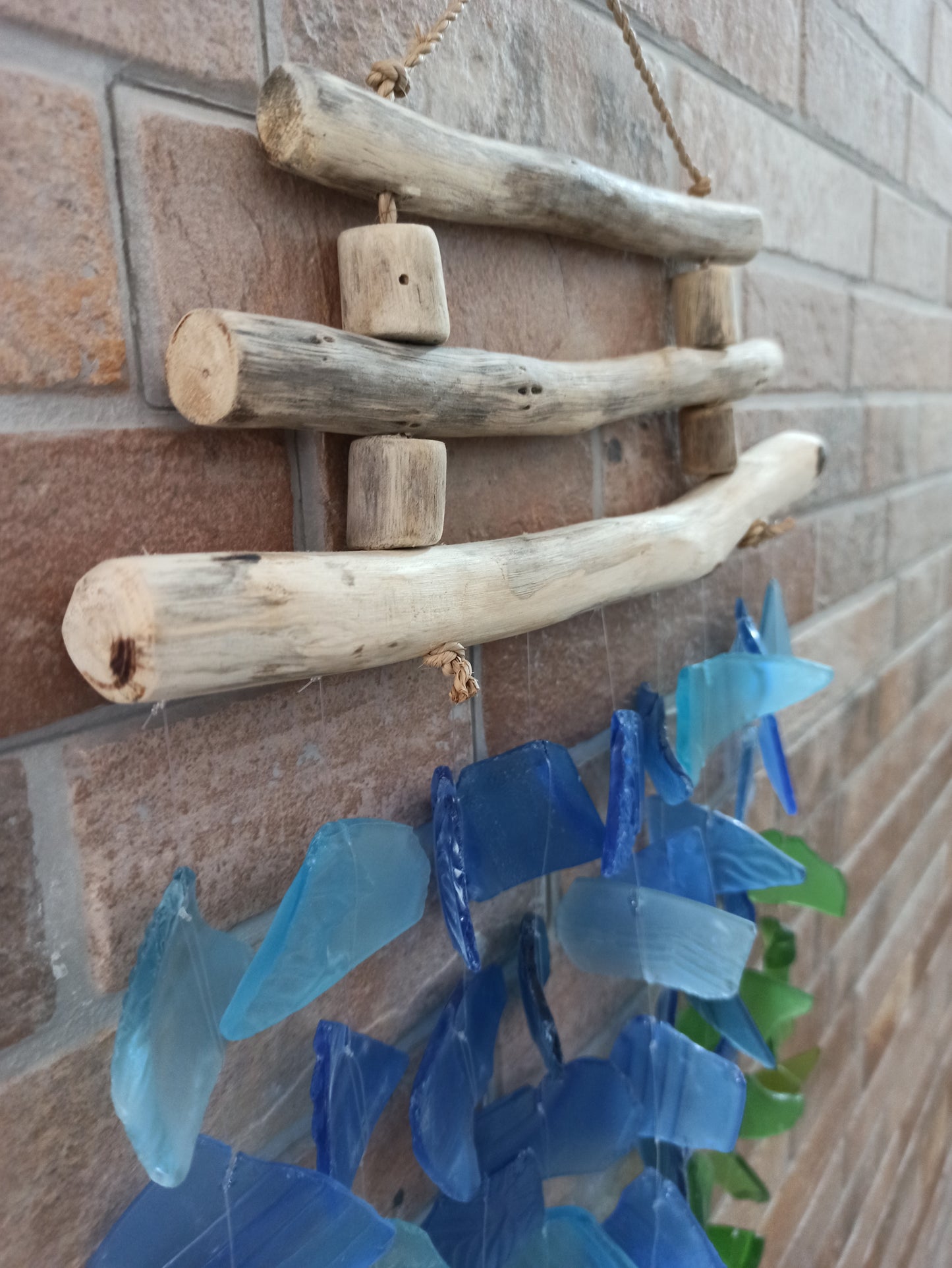 Windspiel aus recyceltem Glas – Blau und Grün