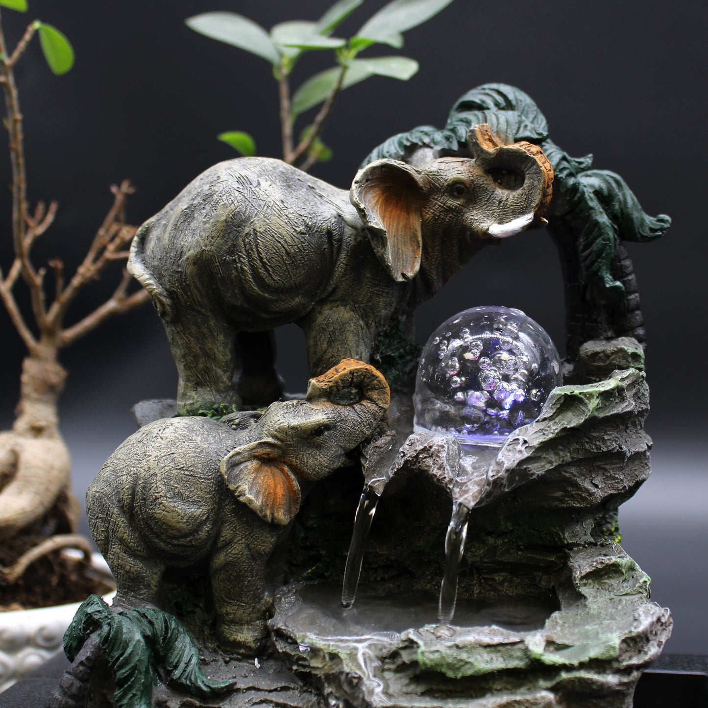 Fuente de agua de sobremesa - 30 cm - Familia de elefantes