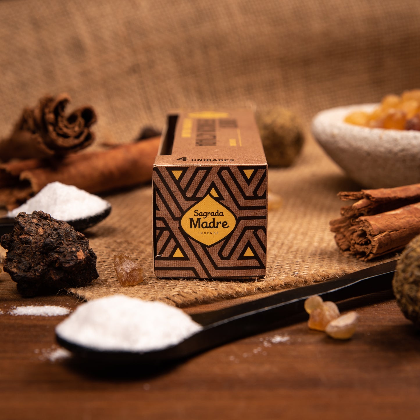 Boîte de 4 ampoules d'encens Attire l'argent