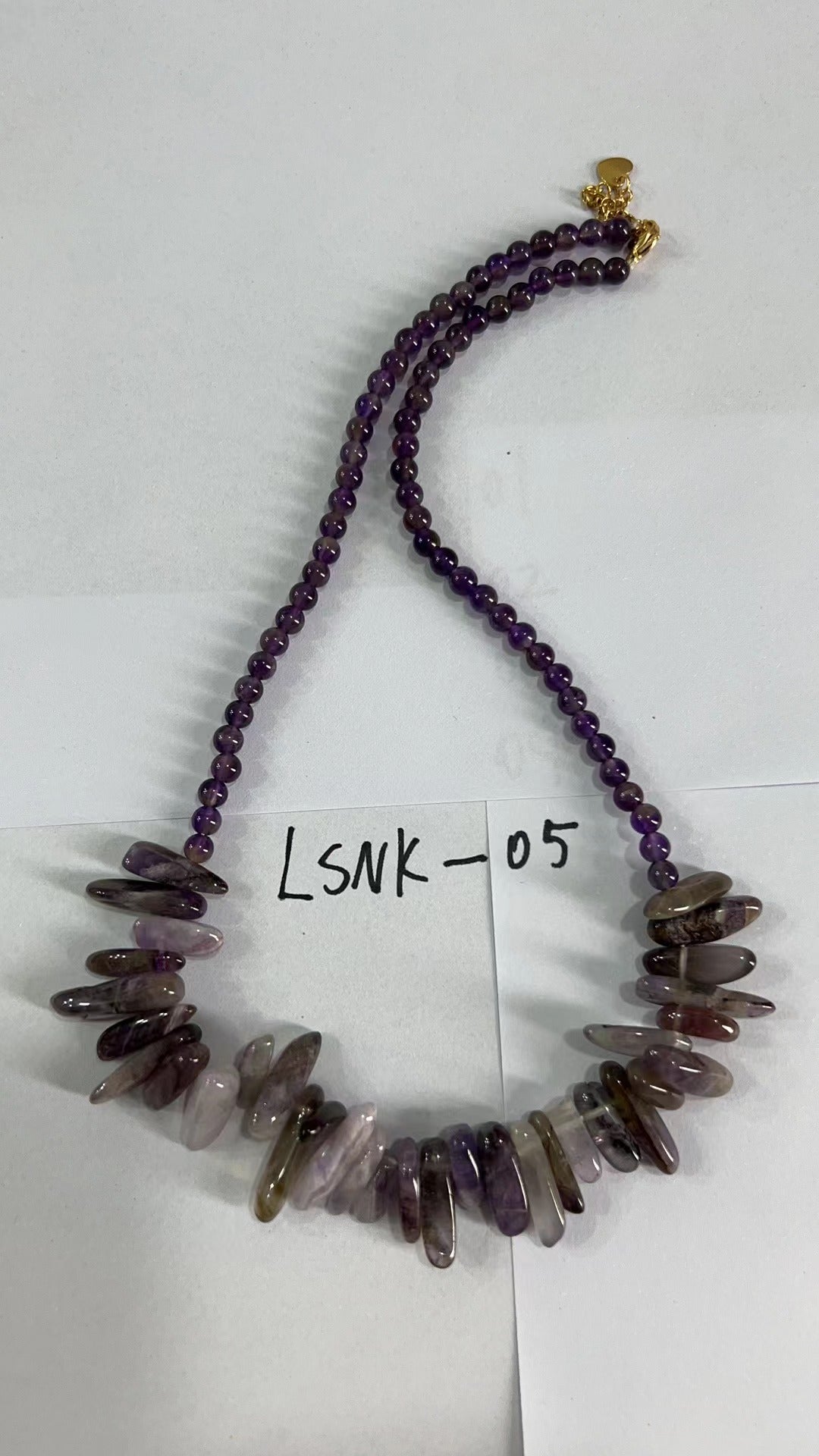 Collier long en pierres précieuses - Améthyste
