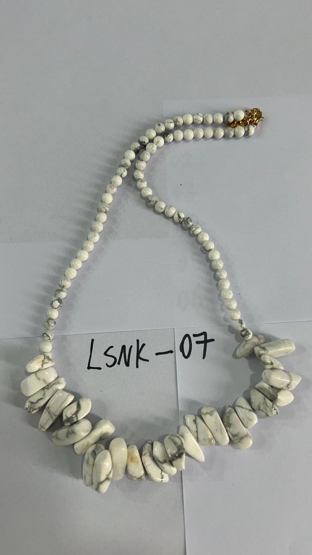Collier Longstone en pierres précieuses - Jaspe blanc