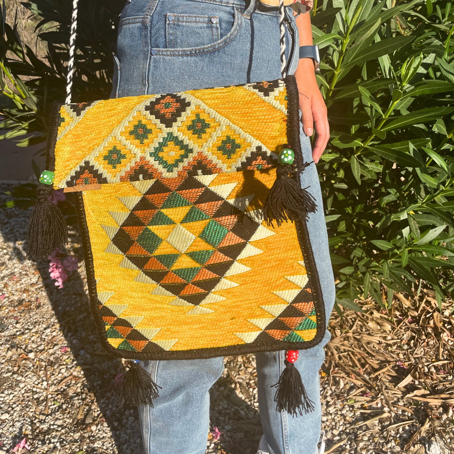 Sac messager Kilim jaune pour festival