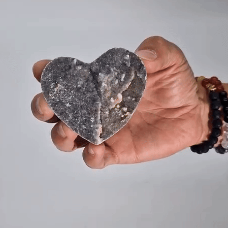 Grands cœurs de calcite (environ 6,5 à 8,5 cm)