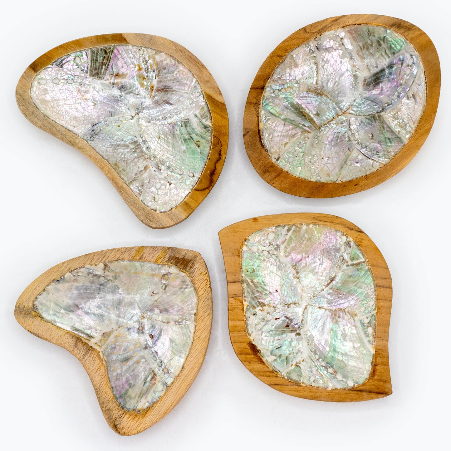 Set mit 4 Mini-Schüsseln aus Teakholz (sortiert)