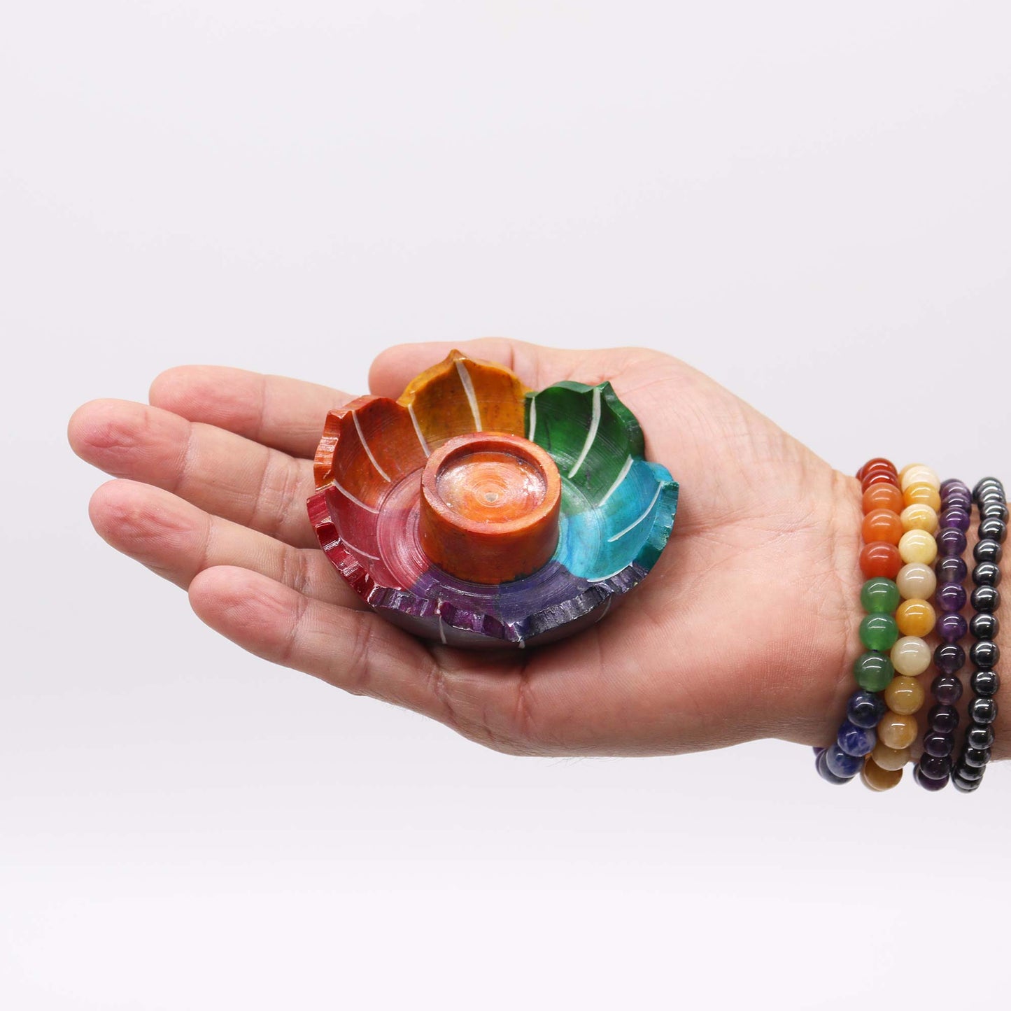 Petit porte-encens en stéatite fleur de lotus 7,5 x 2,5 cm - Couleurs des chakras