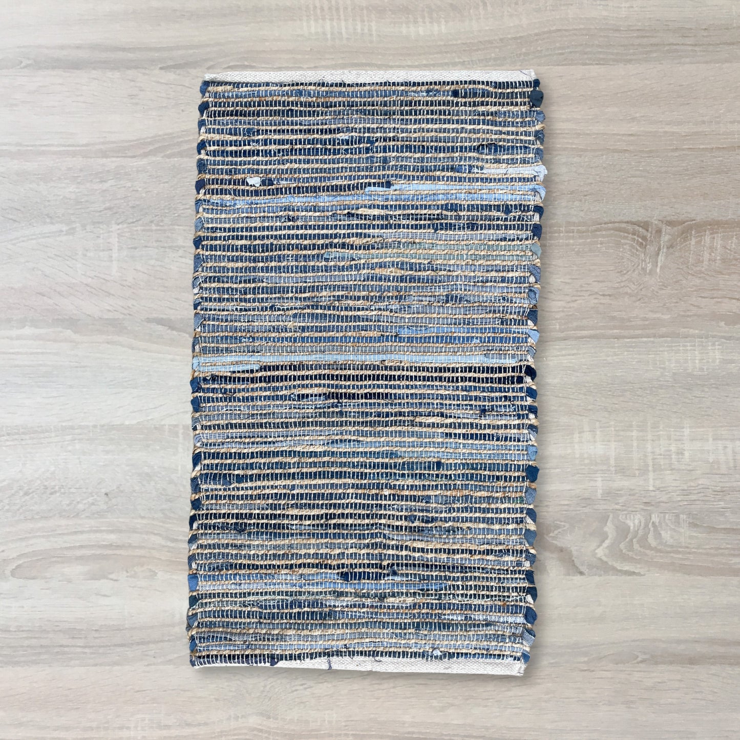 Alfombra pequeña de yute de algodón reciclado - 50x90cm - Azul