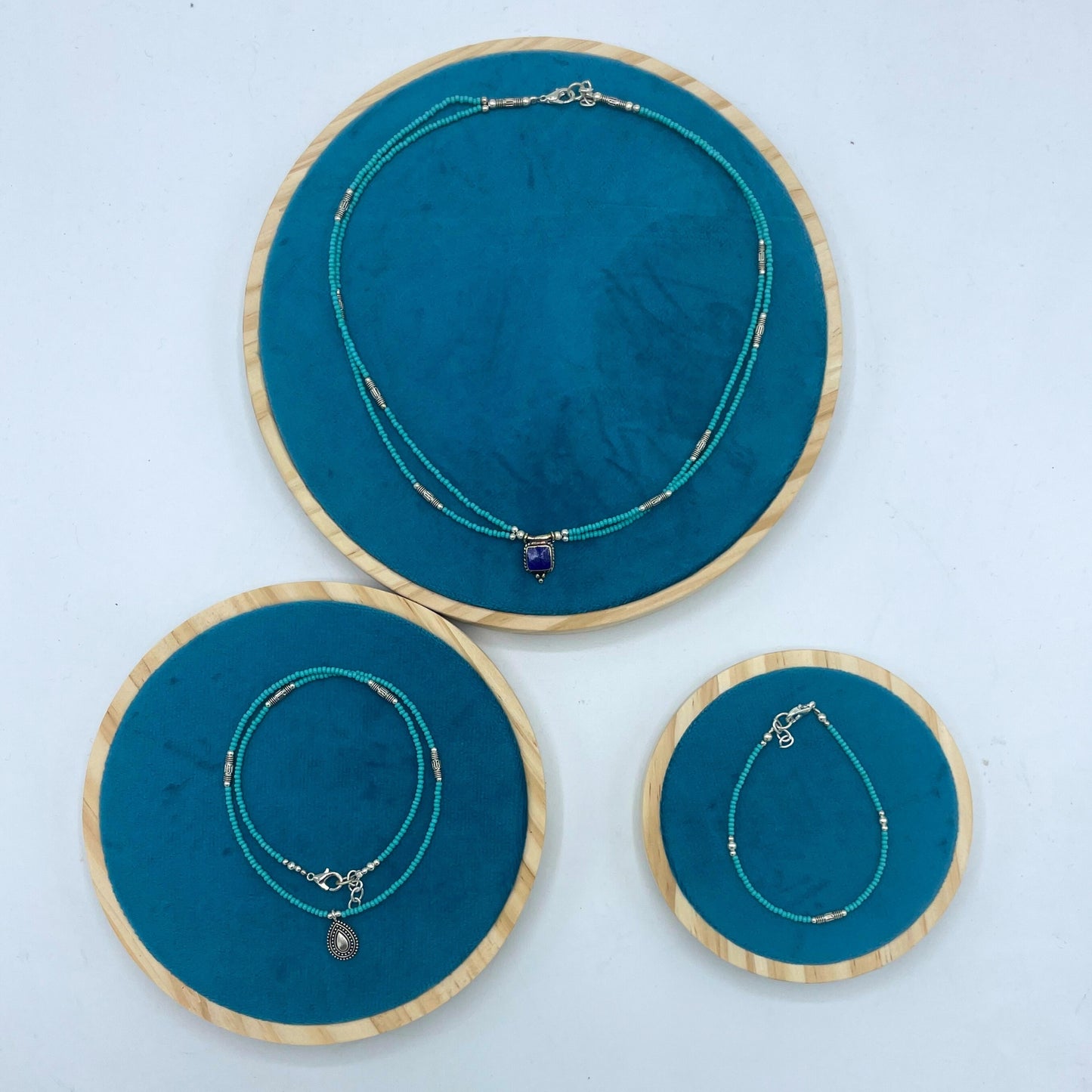 Collier népalais extra-fin à deux rangs - Pendentif turquoise et lapis-lazuli