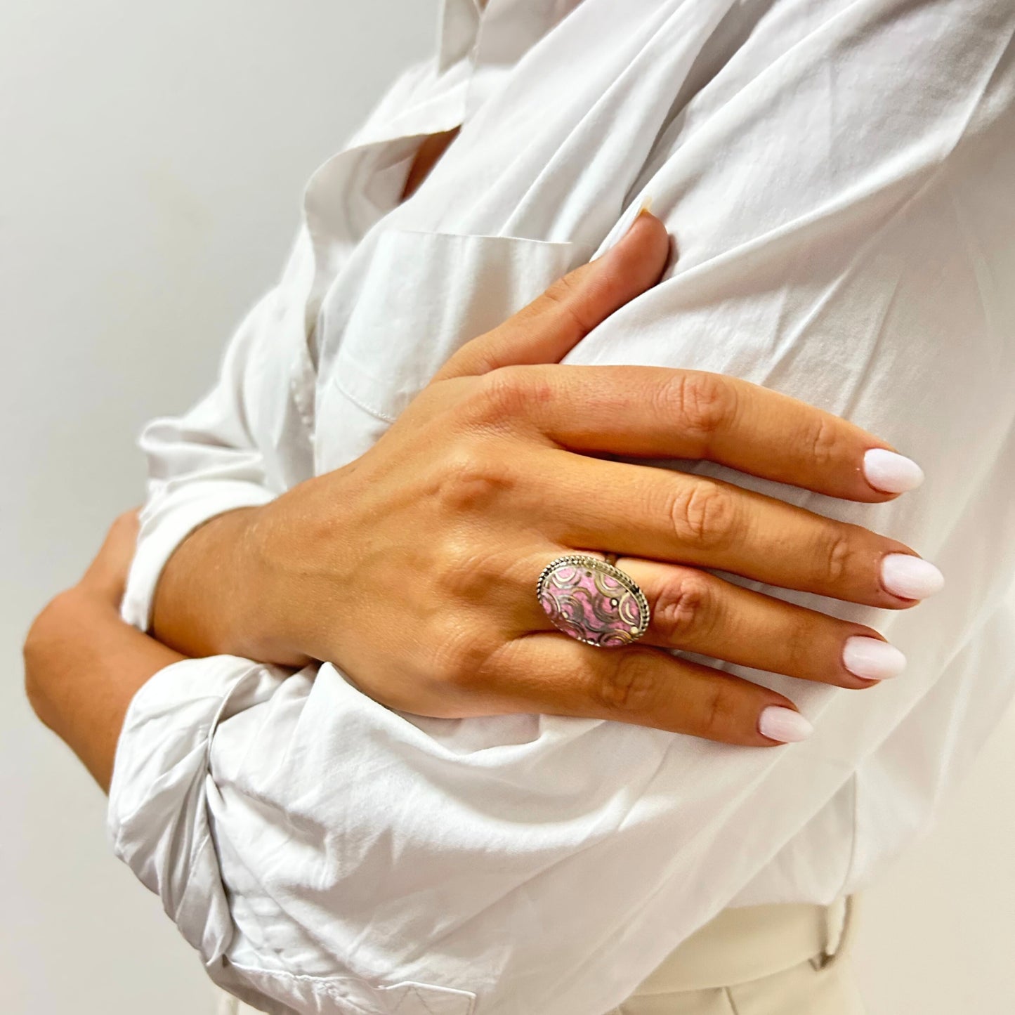 4 x Bague ovale de style népalais (4 couleurs)