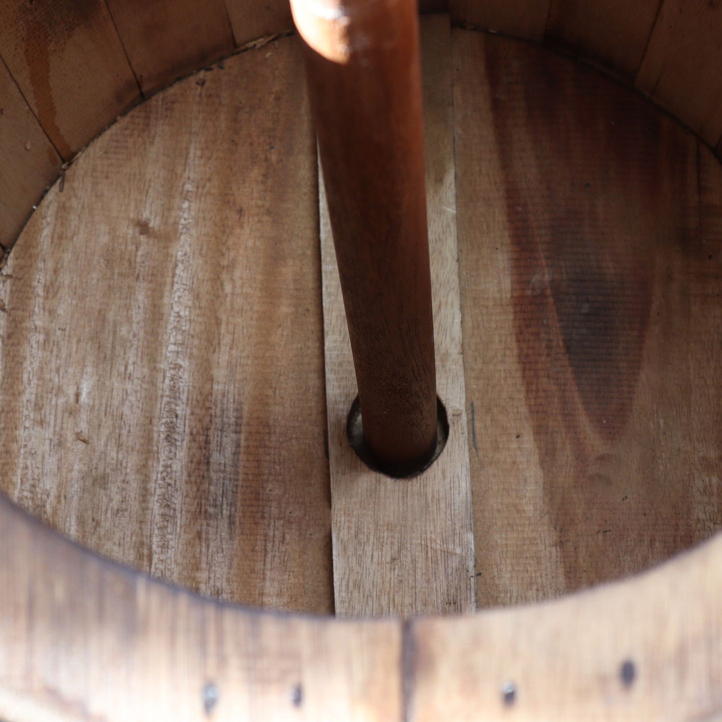 Table et porte-parapluie pour fûts de bière - Naturel