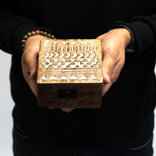 Boîte en bois blanche - Boîte à pilules de style slave 6x4