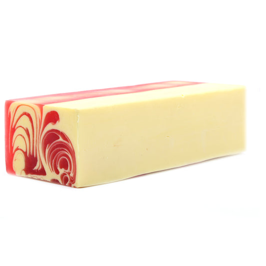 Handgemachtes Seifenstück 1,2 kg - Erdbeere