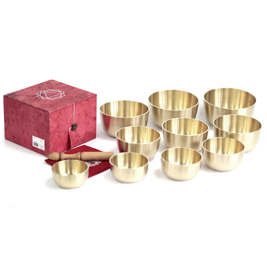 Set mit 10 Metallschüsseln