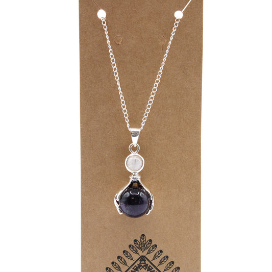 Pendentif « Mains de guérison » en pierre précieuse – Améthyste