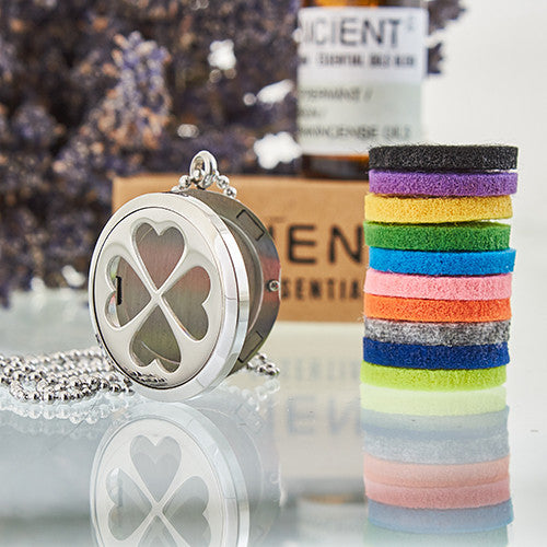 Collier diffuseur d'aromathérapie 30 mm - Trèfle à quatre feuilles