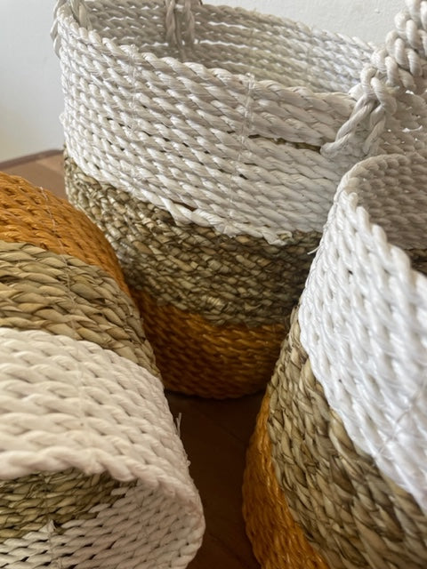 Ensemble de paniers en jonc de mer - Orange/Naturel/Blanc
