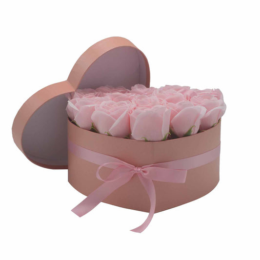 Coffret cadeau - Fleur de savon 13 roses roses - Cœur