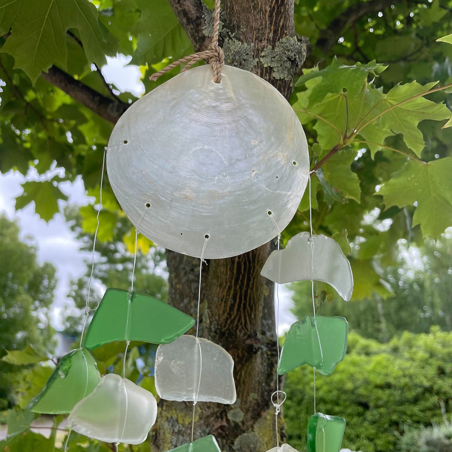 Carillon éolien en verre recyclé - Vert et blanc