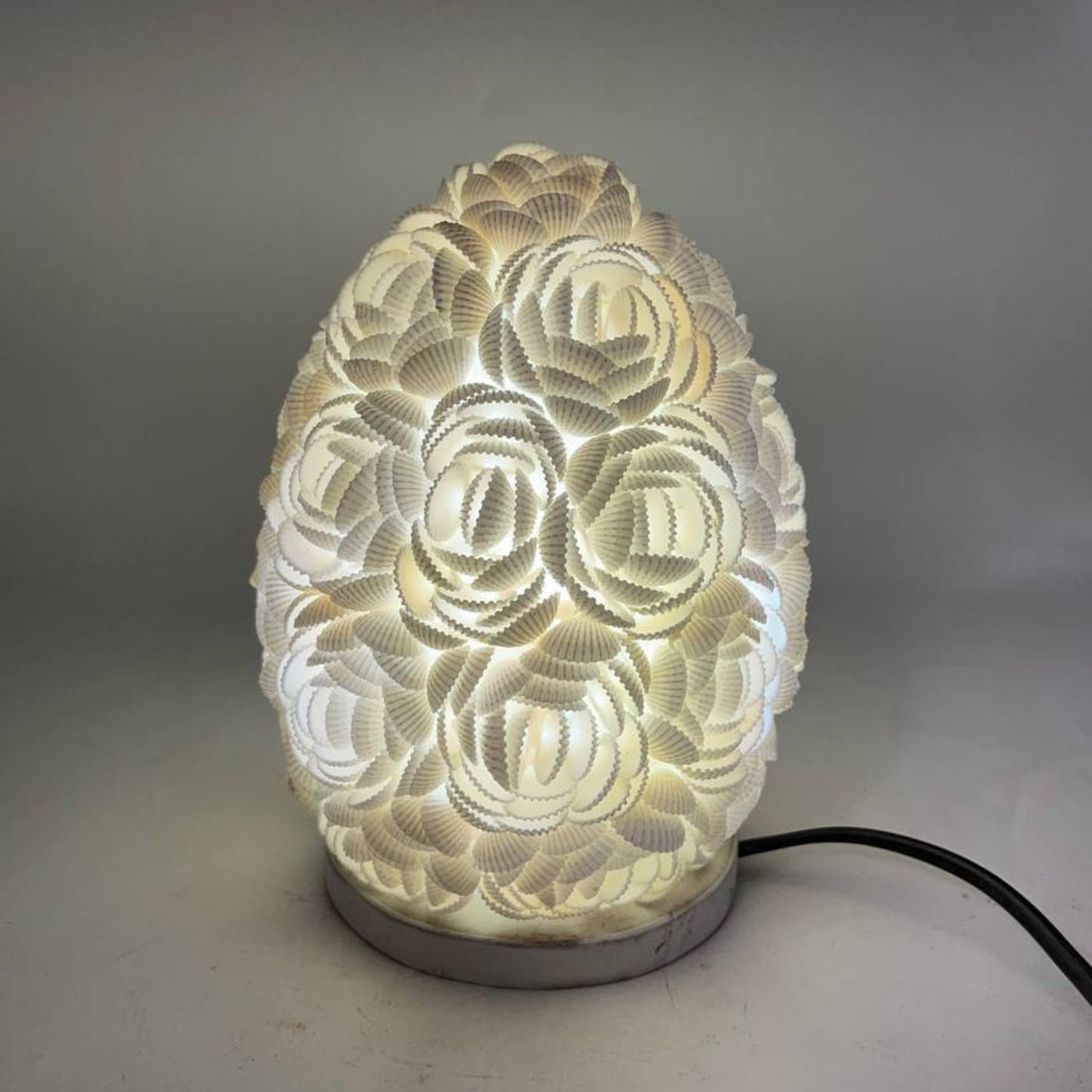 Lampe coquillage Boho - Ovale rose - 15 cm
