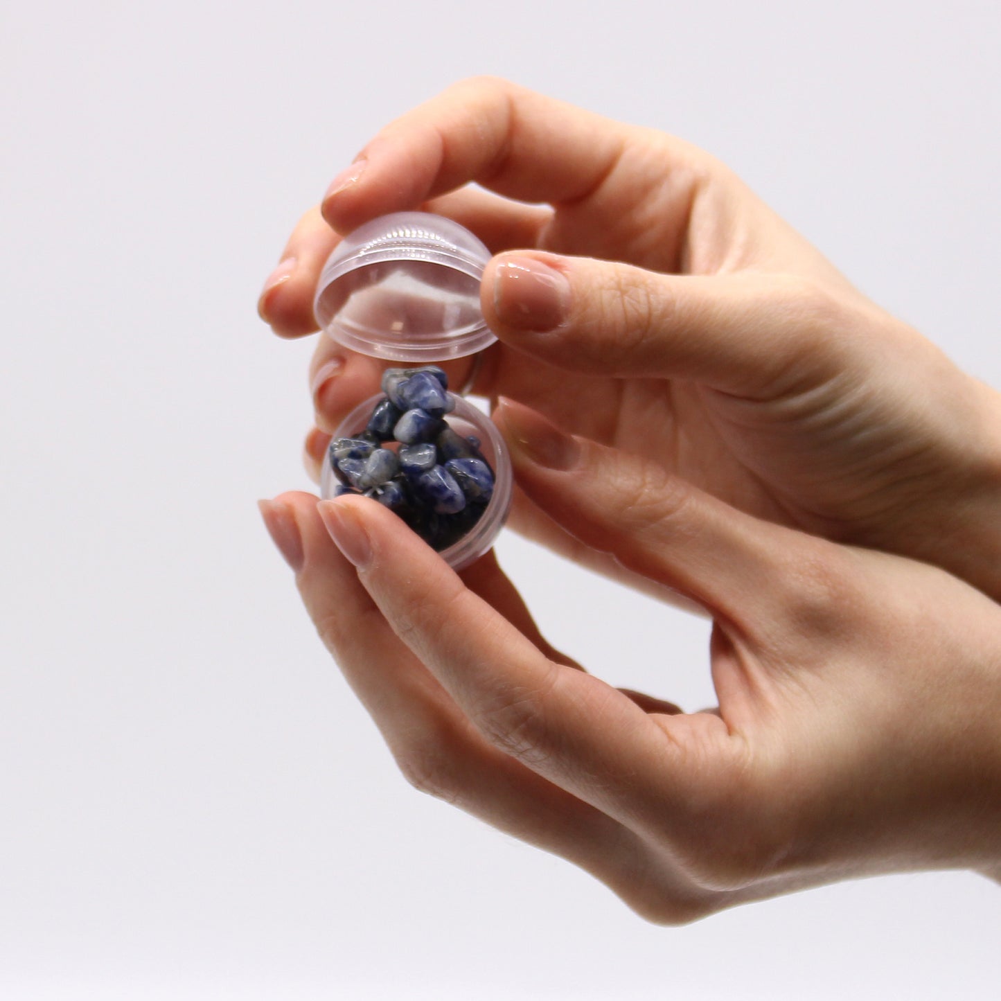 Bracelet en pierres précieuses sodalite et bombe de bain