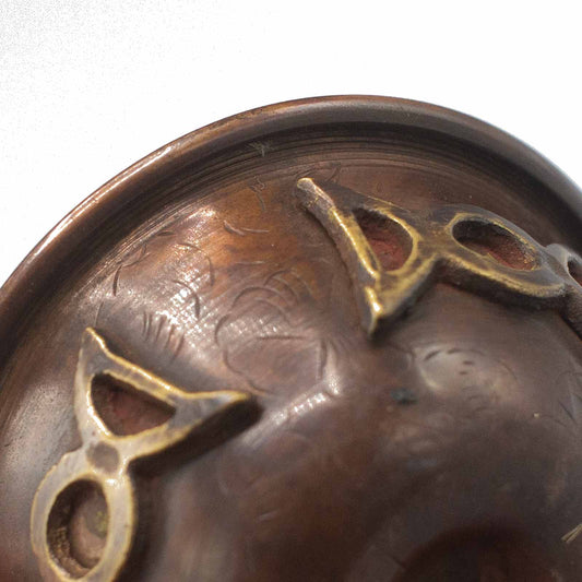 Bol rituel en cuivre antique avec triple lune 8x4 cm