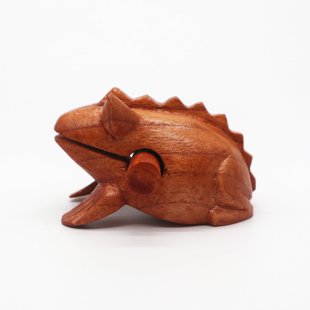 Petite grenouille de cuisine en bois