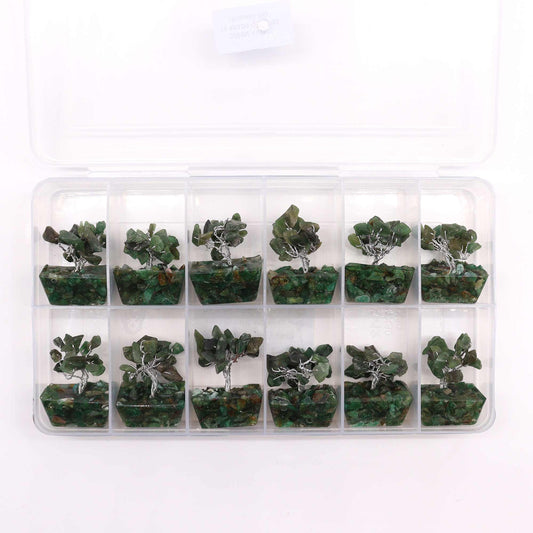 Mini arbre à pierres précieuses sur base en orgonite – Aventurine verte (15 pierres)