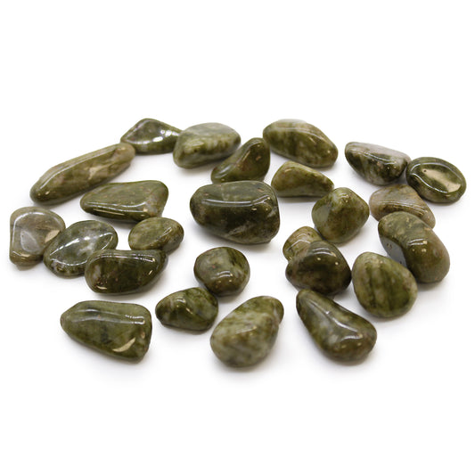 24 x Pequeñas piedras africanas - Copo de nieve epidota