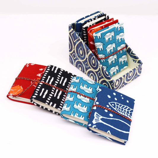 Lot de 8 carnets reliés en coton imprimés en bloc 7 x 10 cm (présentoir)