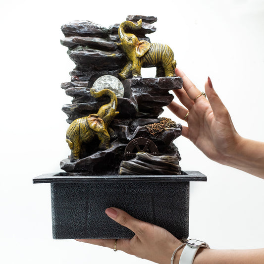Zimmerbrunnen – Elefanten, Kristallkugel und Wasserrad, 35 cm