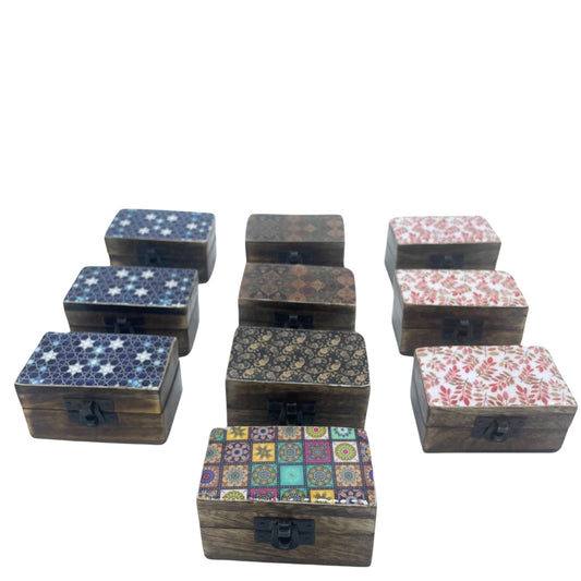 Pilulier en bois 9 x 5 x 4 cm - Meena Work - Assortiment