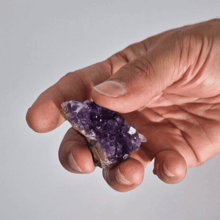 Petite pierre d'améthyste naturelle de haute qualité (environ 3 à 8 cm)