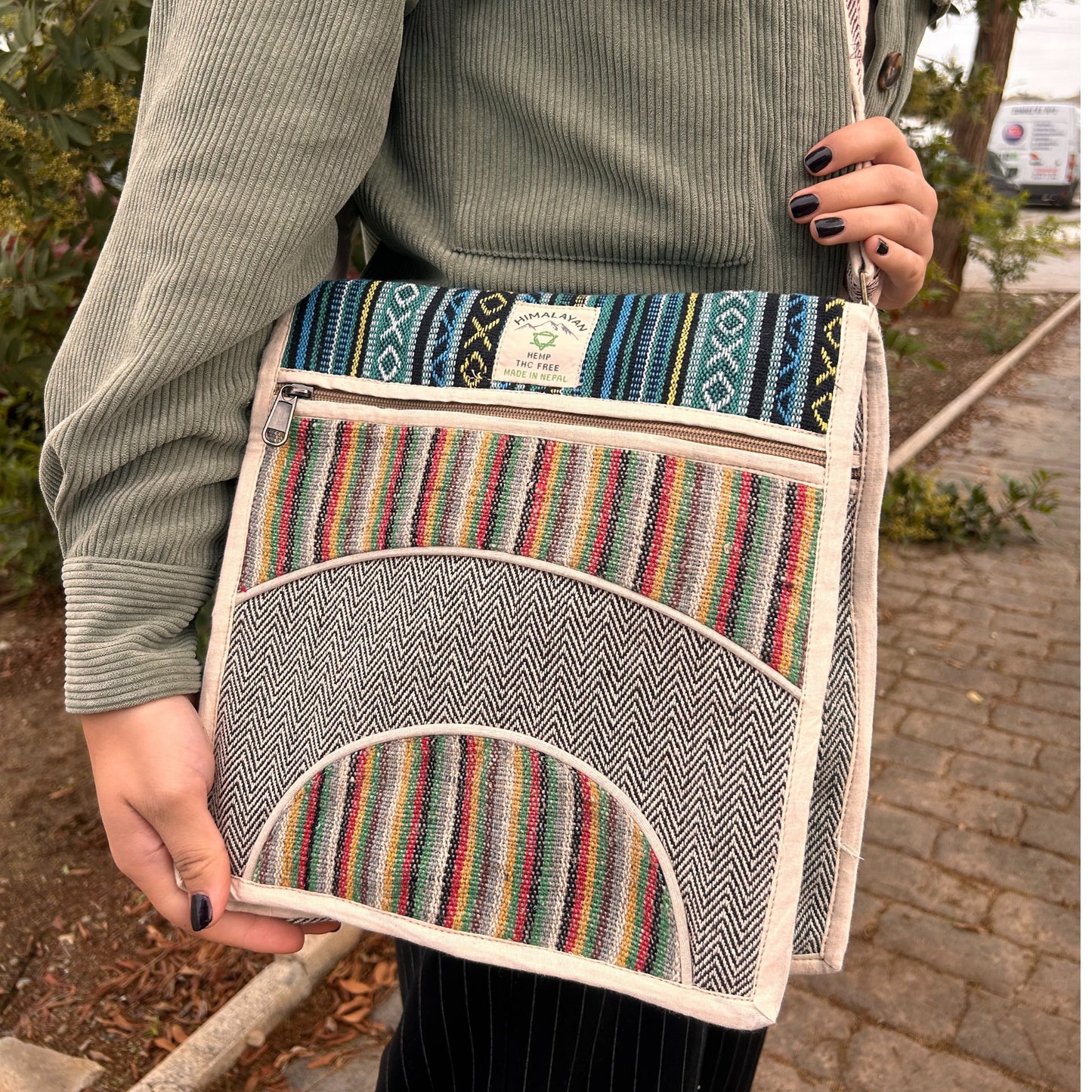 Sac messager pour ordinateur portable en chanvre - Curves