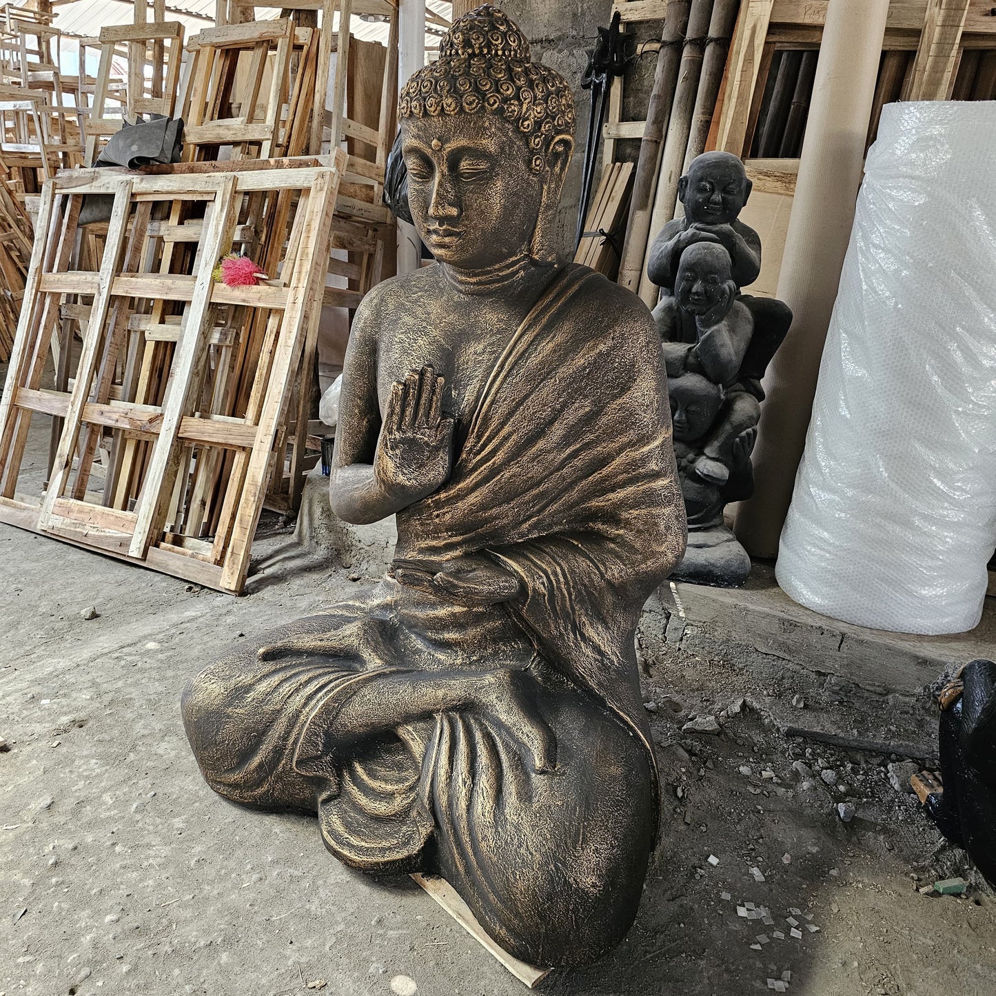 Großer antiker goldener Buddha-Meditation in Stupa – 1,5 m